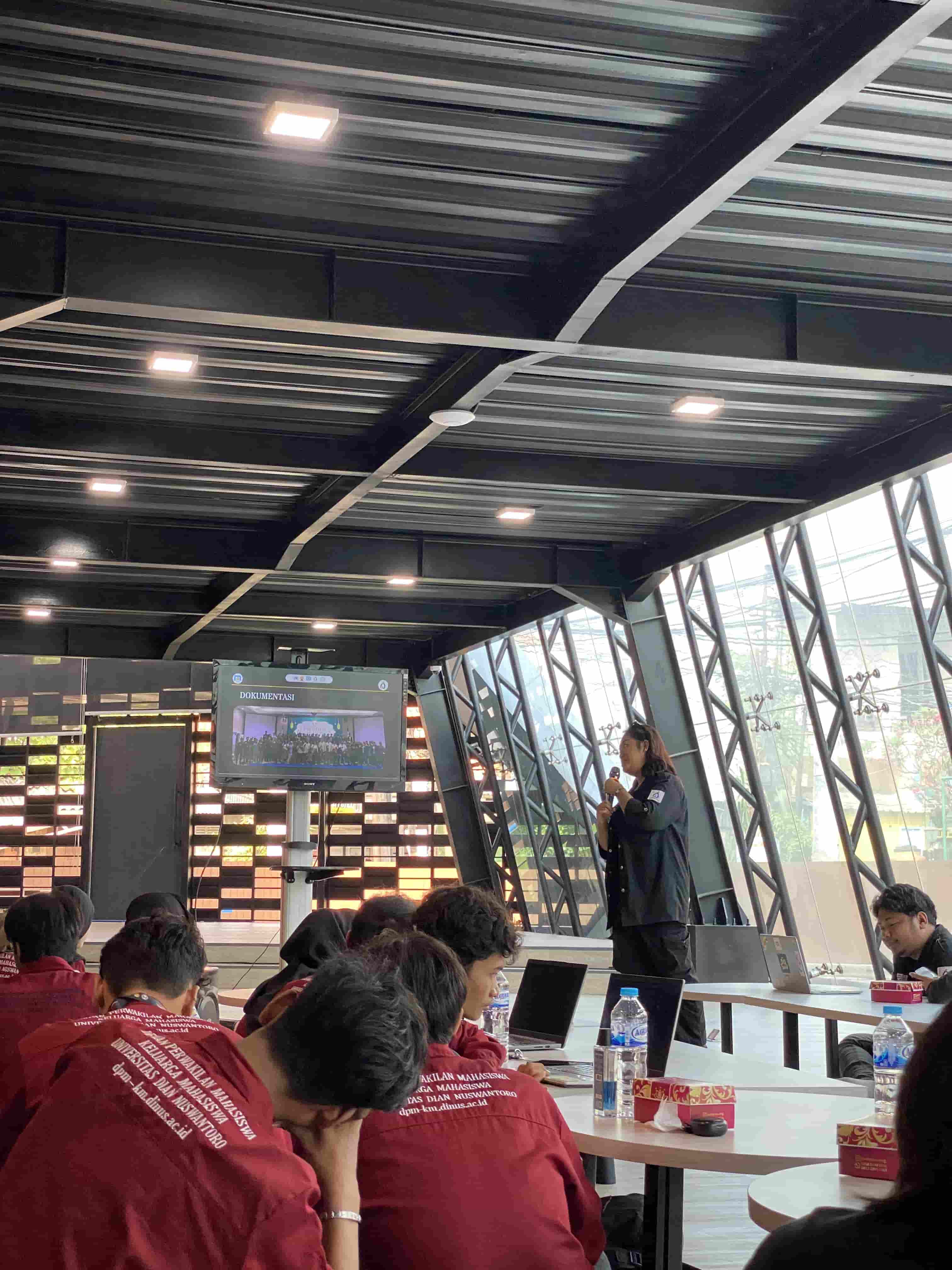 Presentasi Laporan Program Kerja BEM-KM